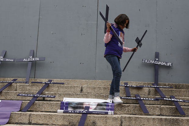 Породица и родбина тражи правду: Марш за убијене или нестале девојчице и жене